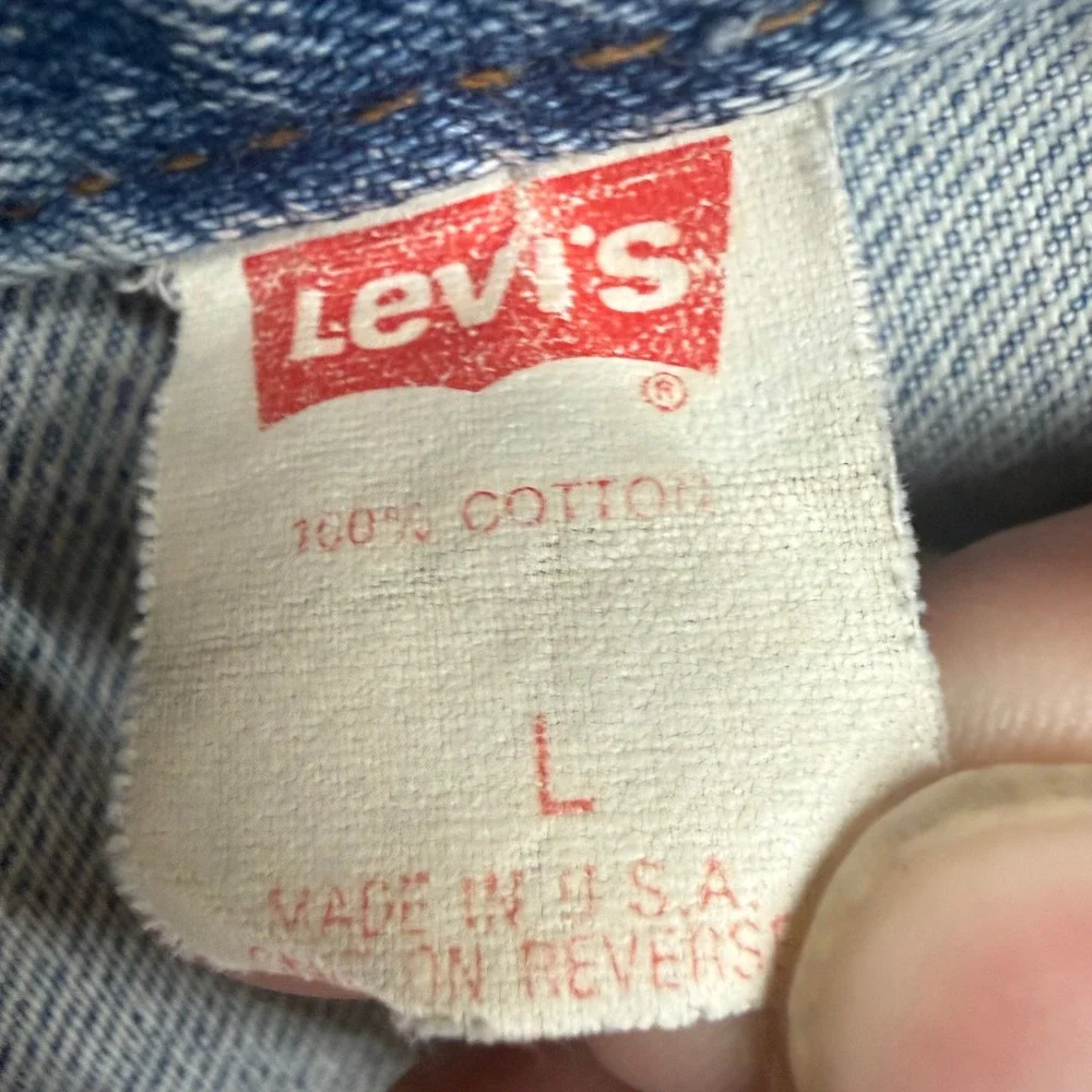Levi's Trucker Jacket YTH L Light Blue Denim Vintage 90s Made in USA Distressed